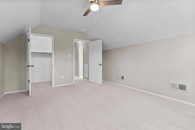 Building Photo - 1006 Stone Ave