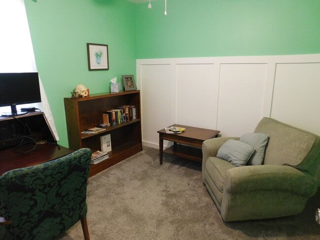 Building Photo - 842 Halifax Cir