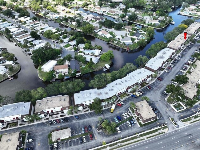 Building Photo - 9115 Tudor Dr