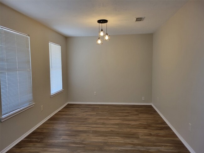 Building Photo - 19426 Old Barngate Ln