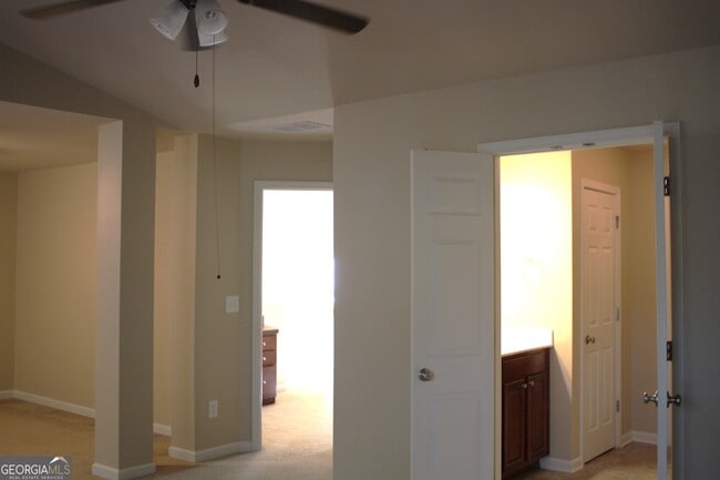 Building Photo - 3328 Castleberry Village Cir