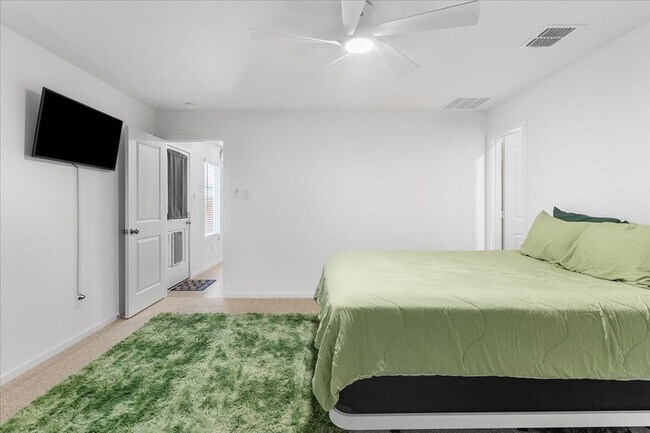 Building Photo - 1930 Wild Orch Ln