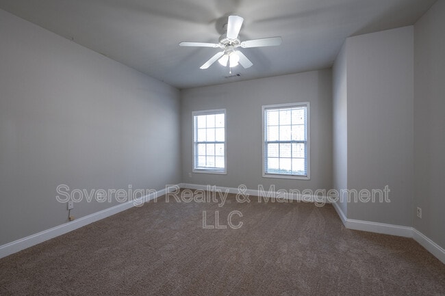 Building Photo - 323 Englewood Ave SE