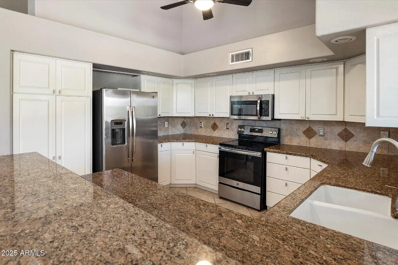 Building Photo - 21675 N 61st Ave