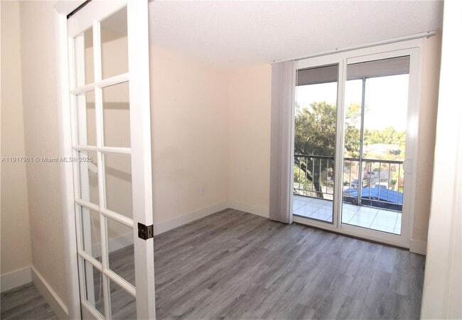 Building Photo - 1251 NE 108th St