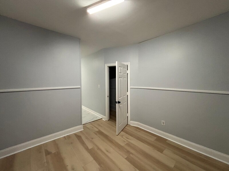 Building Photo - 211 64th St