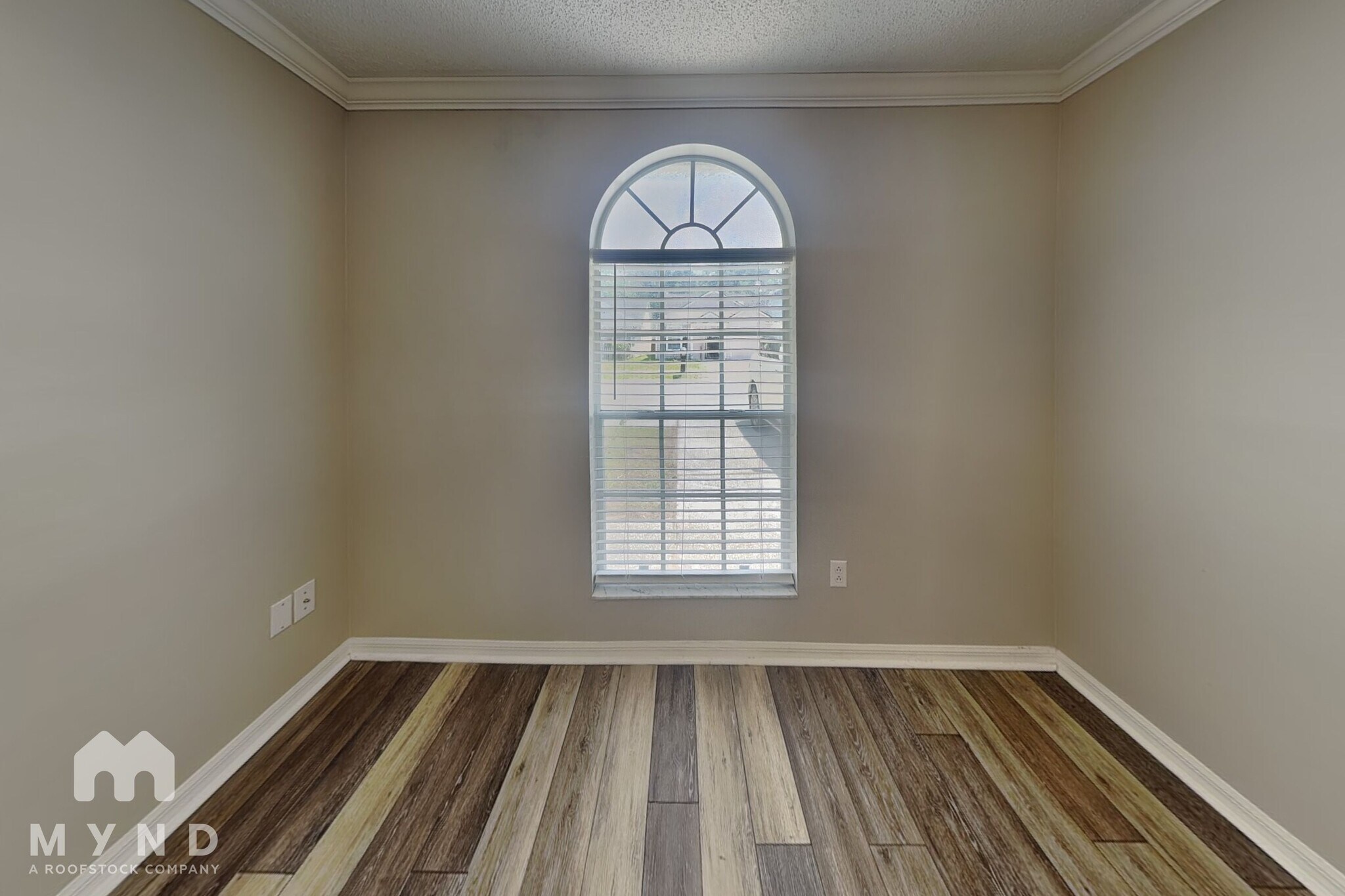 Building Photo - 1729 Chatham Cir