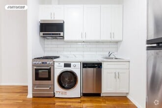 Building Photo - 1586 1st Ave
