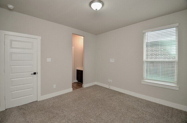 Building Photo - 3506 Gore Creek Dr