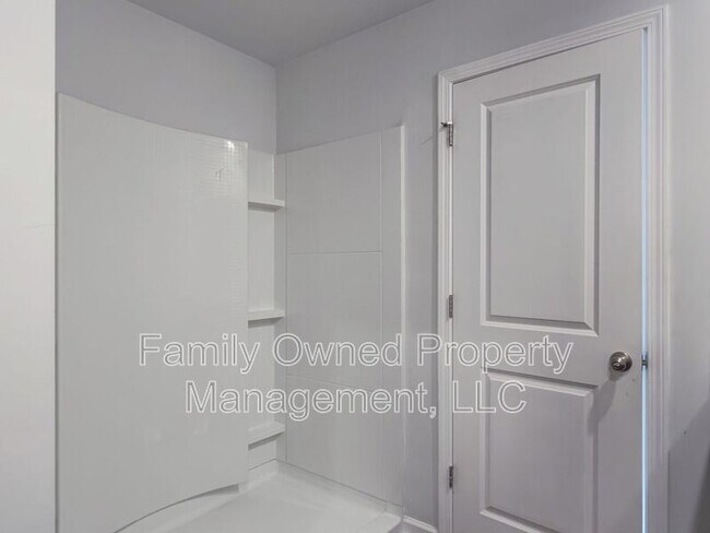 Building Photo - 193 Rosefield Ct