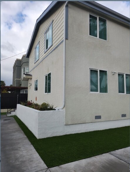 Building Photo - 4828 McKinley Ave