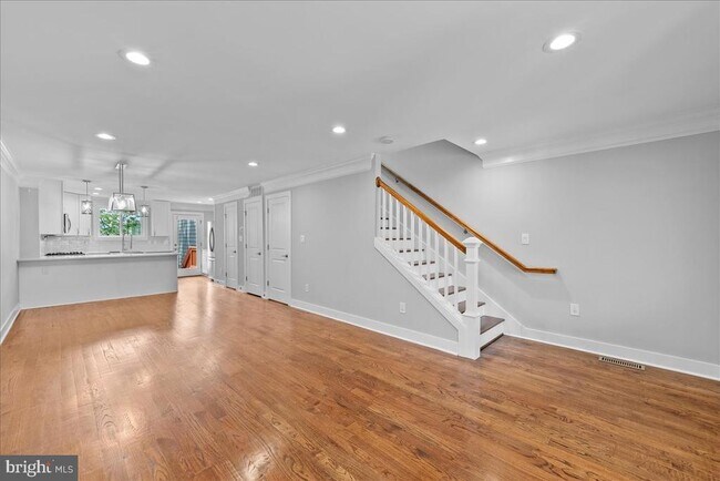 Building Photo - 1273 Oates St NE