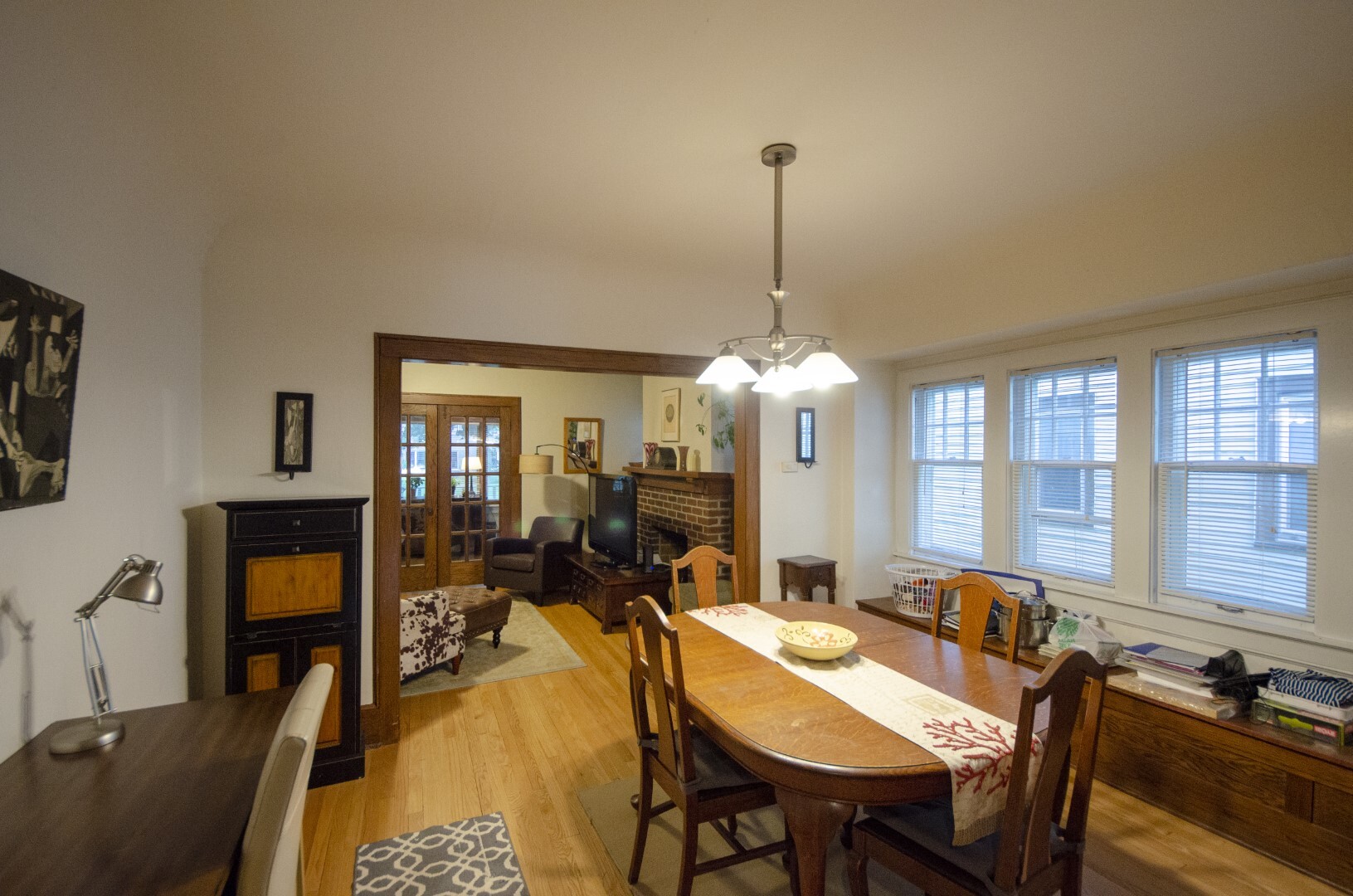 Dining - 4481 N Frederick Ave