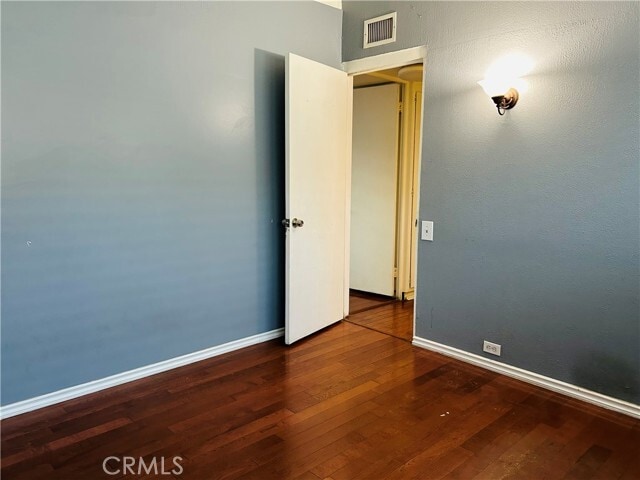 Building Photo - 1205 W Casad Ave