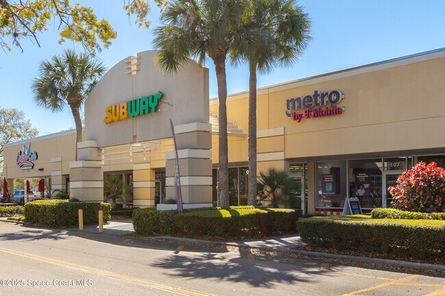 Building Photo - 511 Trumpet St SW