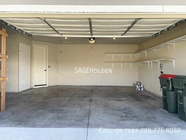 Building Photo - 2862 N Centrepoint Way