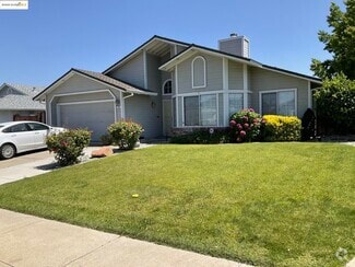Building Photo - 1741 Gateway Dr