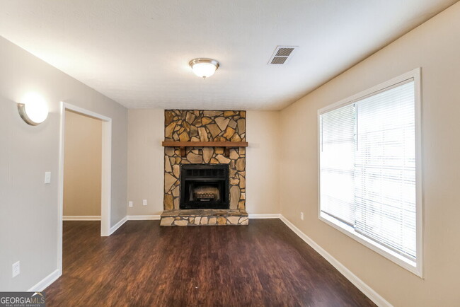 Building Photo - 3066 Arden Way SW