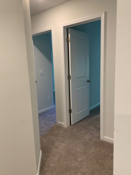 Building Photo - 6518 Sharks Tooth Trl