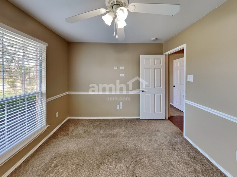 Building Photo - 3445 Newgate St