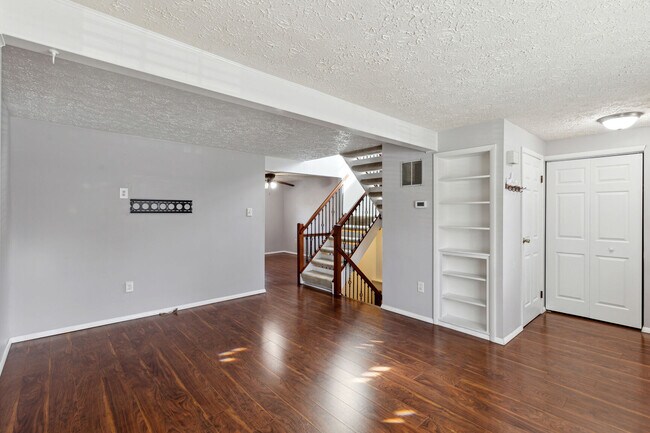 Building Photo - 25636 Coltrane Dr