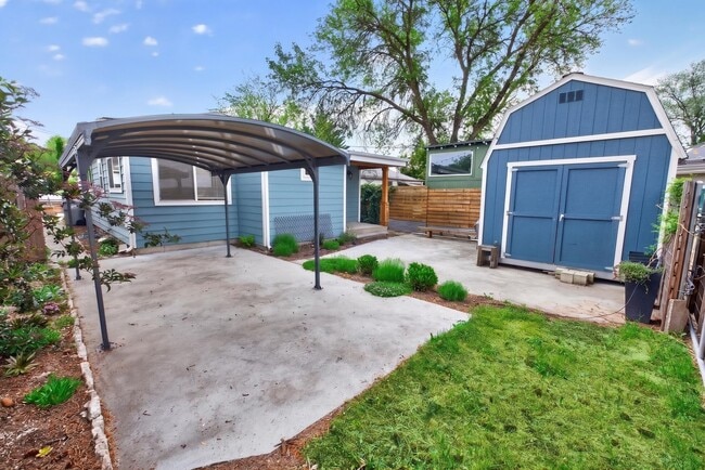 Building Photo - Beautiful 1930's 2bd/2ba Bungalow in Boise's Historic North End