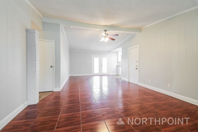 Building Photo - 3 BR/2BA | Newly Renovated Single Family Home | With Garage| Spacious Layout & Modern Upgrades!