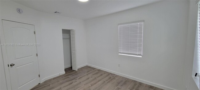 Building Photo - 1520 NW 69th St