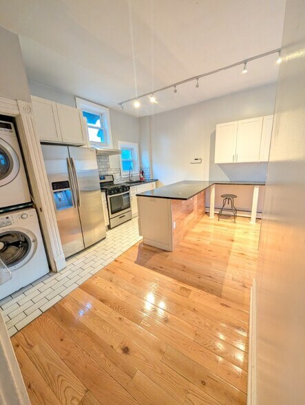 Kitchen - 1781 William Howard Taft Rd