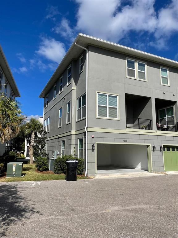 Building Photo - 8224 Elion St