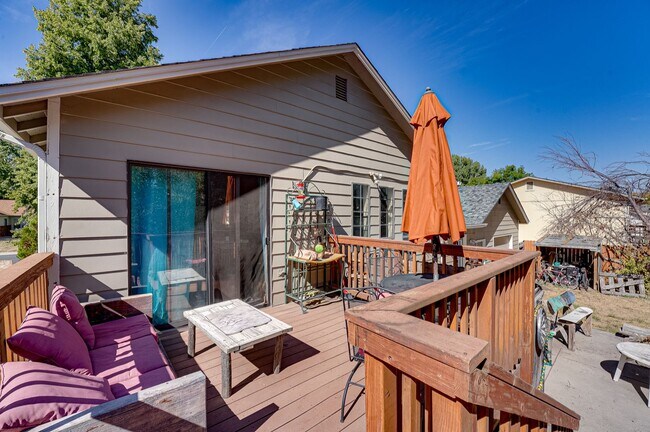 Building Photo - 4 bed, 2 bath Home in Central Fort Collins