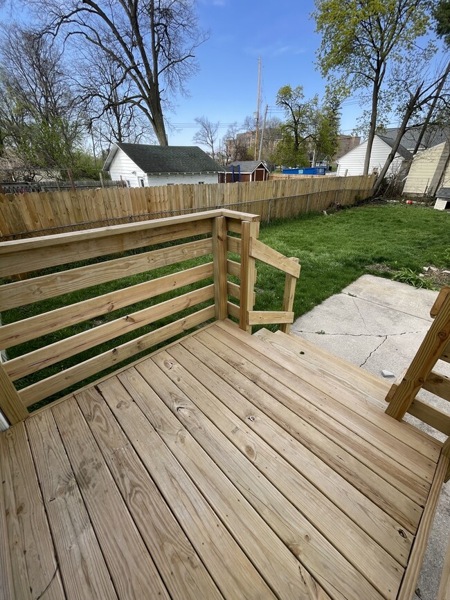 Building Photo - 2528 Forest Ave