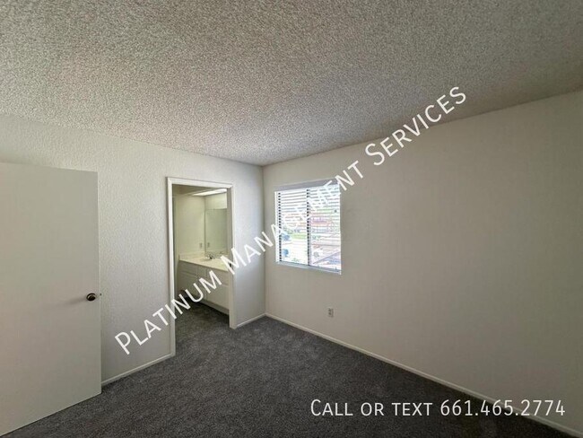 Building Photo - 3063 W Ave J4