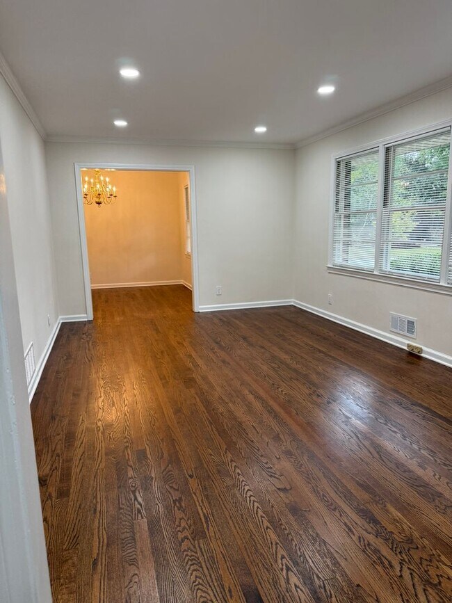 Building Photo - 3085 Stantondale Dr