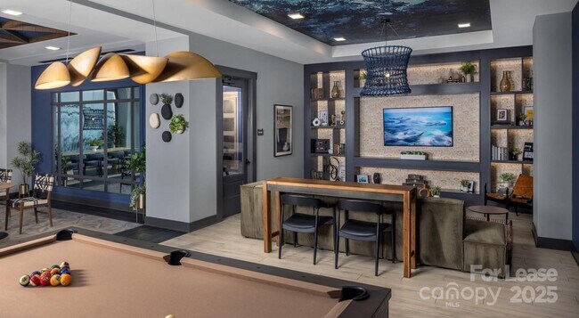 Building Photo - 2220 Wilkinson Blvd