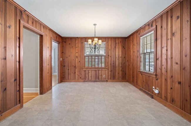 Building Photo - Charming 3-Bed Ranch-Style Home in the Heart of Wilson