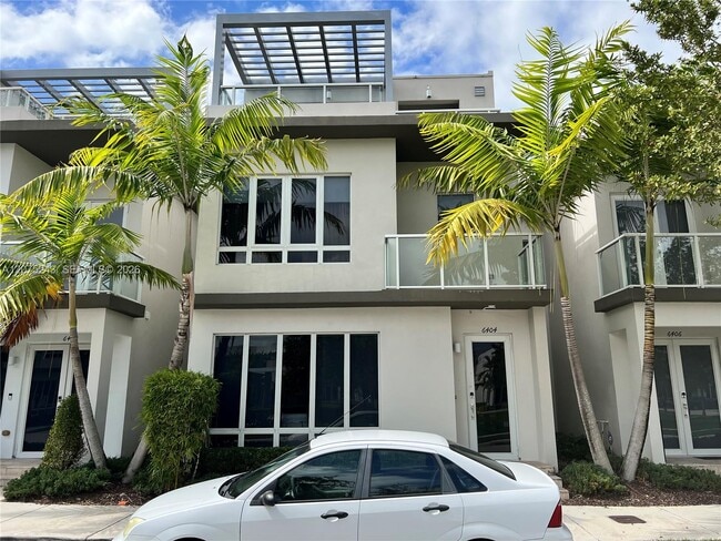 Building Photo - 6404 NW 105th Pl