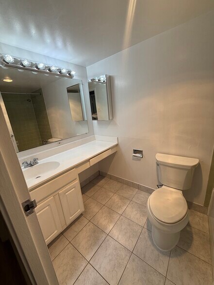 Bathroom 1 - 11801 Rockville Pike