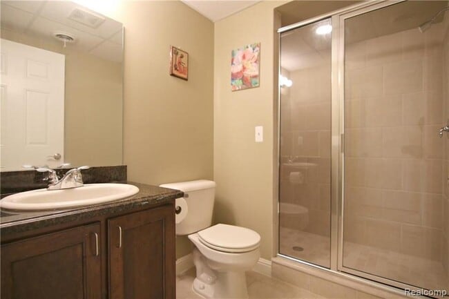 Building Photo - 26131 Sunbury Ct