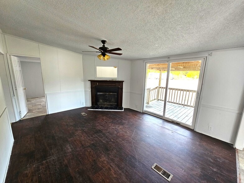 Building Photo - 2793 Valley Forge Rd