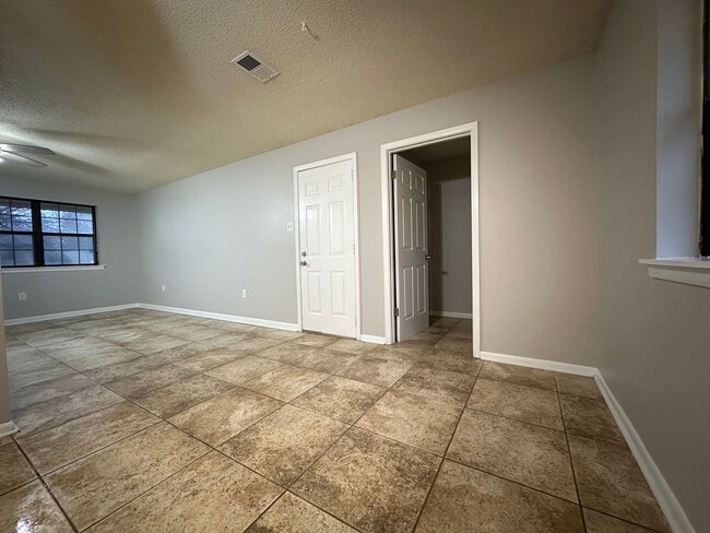 Building Photo - Wonderful 3 Bed/1 Bath in Searcy