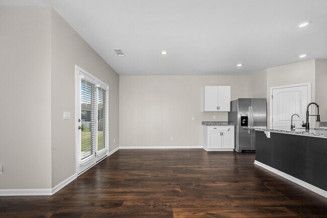 Building Photo - 131 Saddle Horse Ln