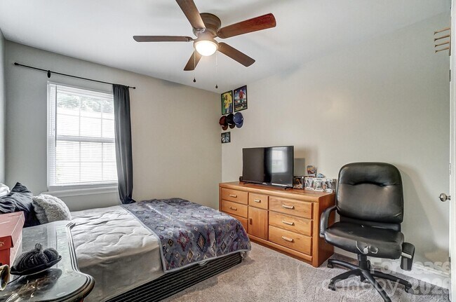 Building Photo - 8518 Castle Pine Ct