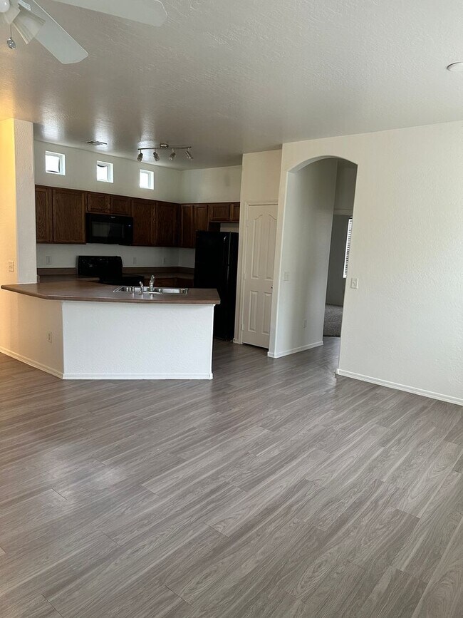 Building Photo - Park Central @ Augusta Ranch townhome (Ellsworth & Baseline)