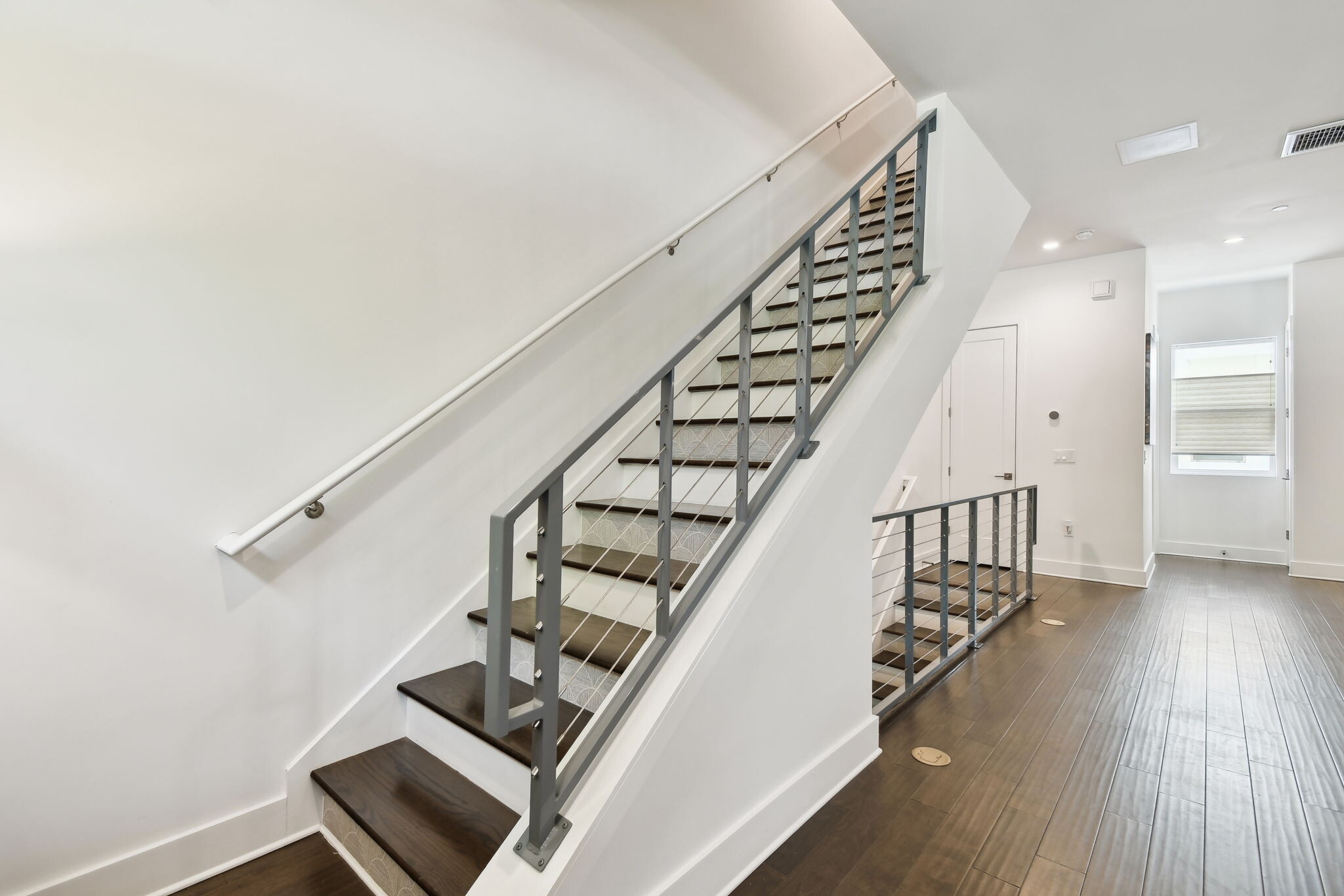 Building Photo - 3100 W Paul Ave