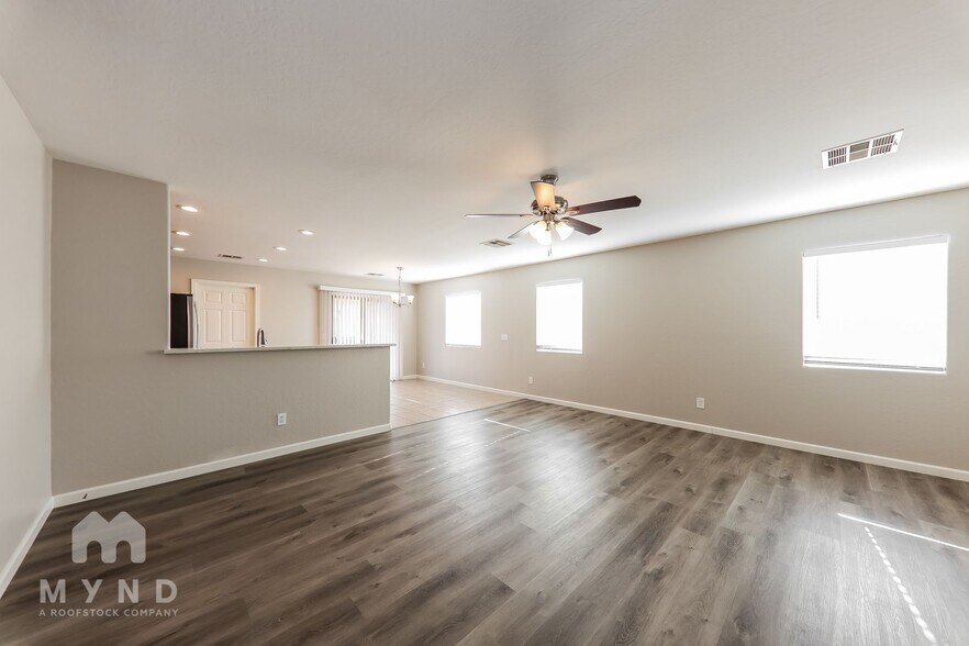 Building Photo - 16812 W Marshall Ln