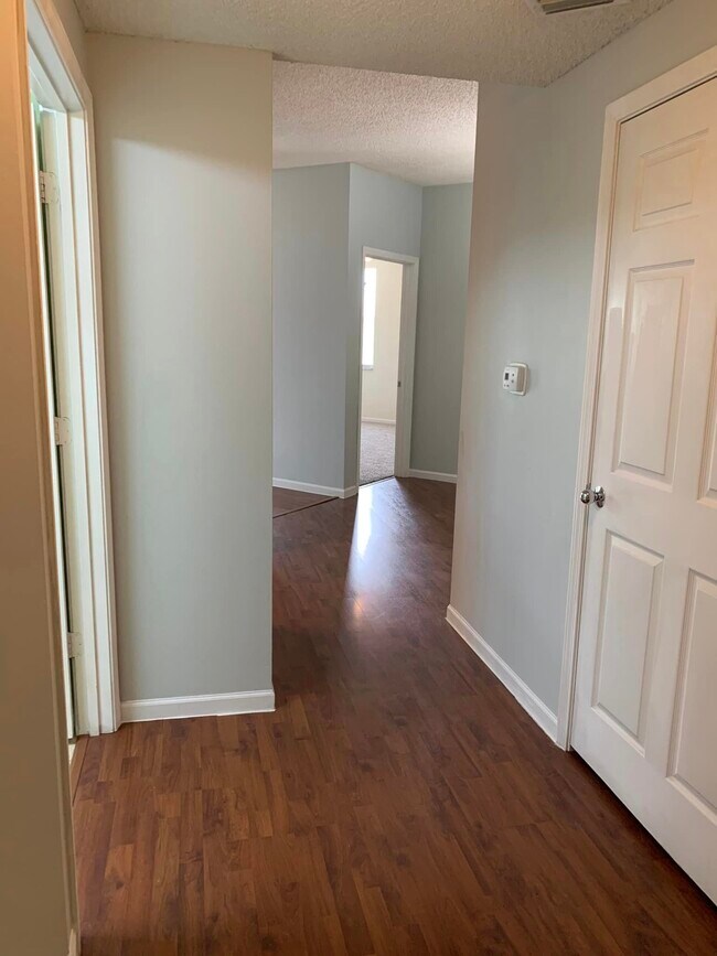 Building Photo - 1080 Bella Vista Blvd