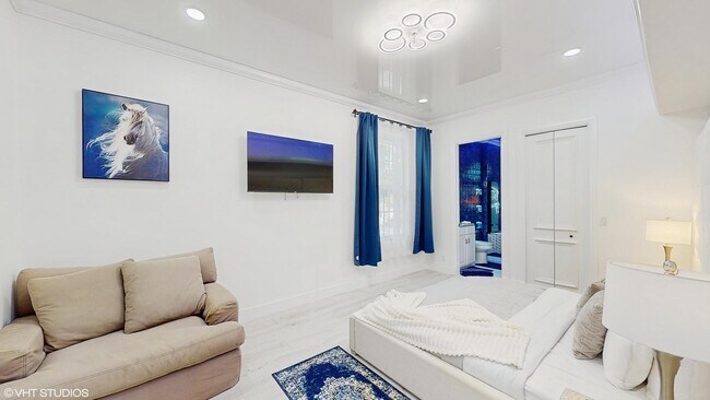 Building Photo - 377 Squire Dr