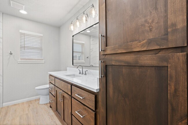 Building Photo - Gorman Dr