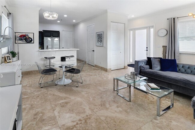 Building Photo - 601 NE 11th Ave